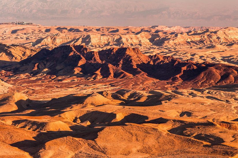 Hier-steht-die-Welt-still-Ramon-Krater